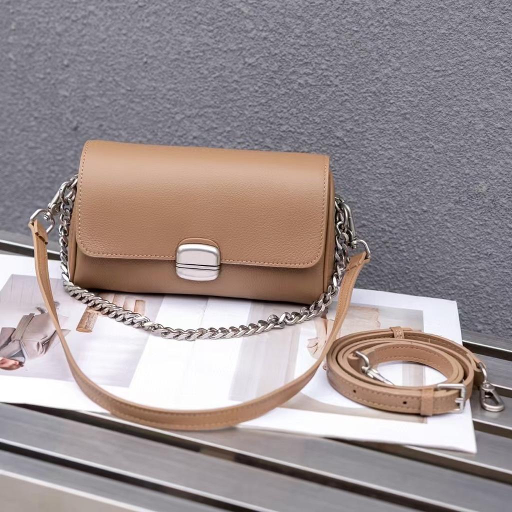 Soft Leather Cylinder Women's Bag Leather Women's Crossbody Bag Commuter Chain Small Bag Single Shoulder Crossbody Niche Mom Bag