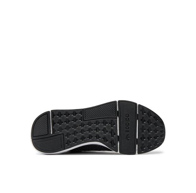 Кроссовки adidas Swift Run 22