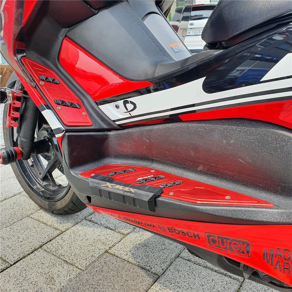 Motorcycle Footpads For XMAX 300 Front and rearPegs Plate Aluminum Alloy Pedal Modified Skid proof Footrest For yamaha 2020-2025