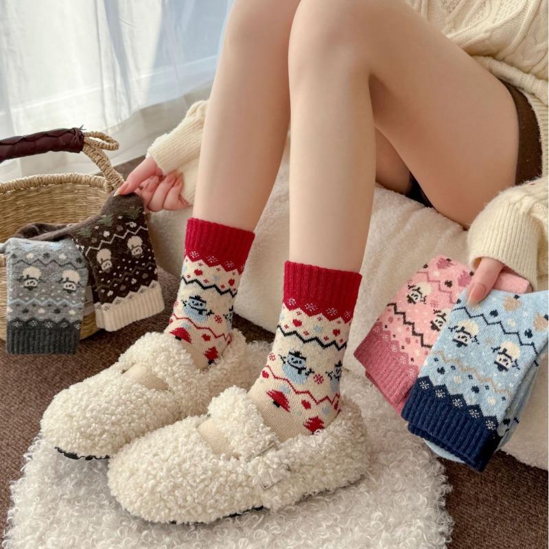 Warm, Soft and Lazy Wool Socks, Female Snowman, Christmas Tree, Thickened and Warm Cashmere Mid-calf Socks for Autumn and Winter