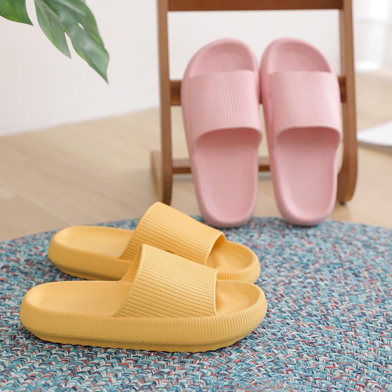 Bathroom slippers women's summer couple home indoor cool slippers rubber and plastic EVA thick bottom stepping on shit slippers men