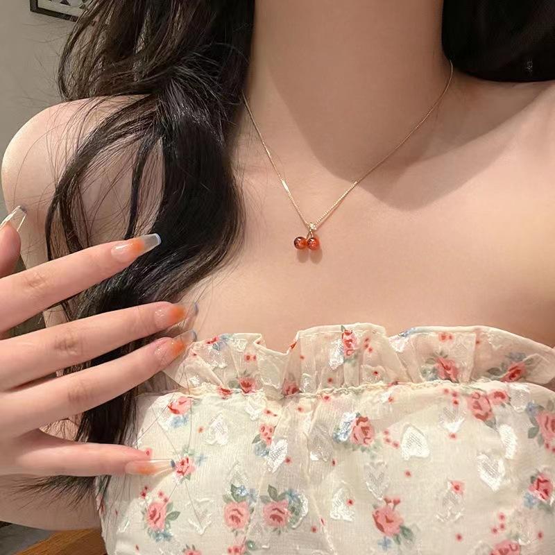 Sweet Red Cherry Pendant Necklace Dangle Stud Earrings Zircon Set Shiny Gold Chain White Rhinestone Women Trendy Zircon