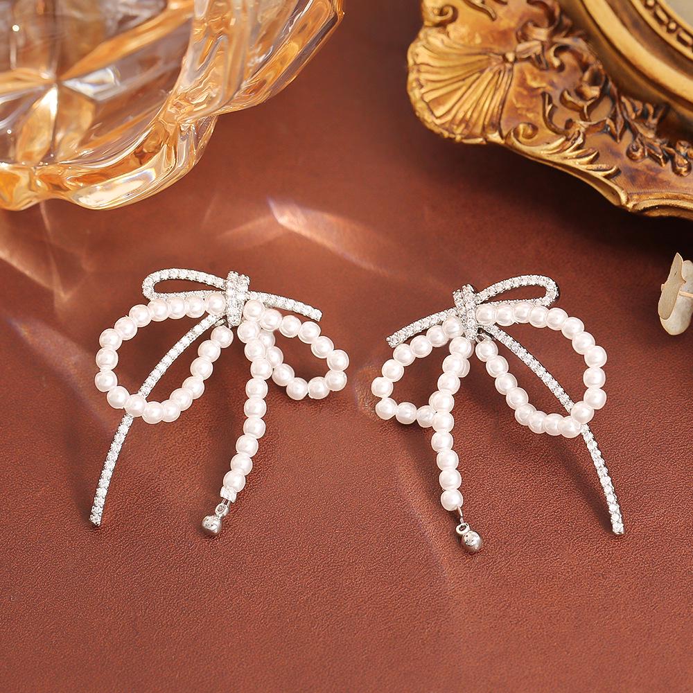 Hochwertige Miyuki Zirkon Schleifenstecker - Süßer & Modischer Schmuck für Damen
