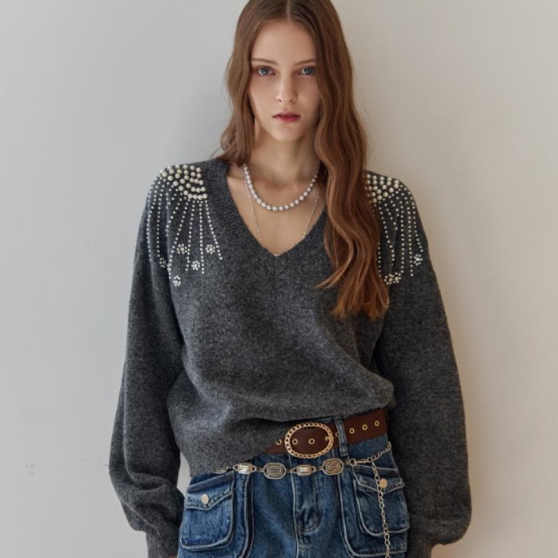 MAXZA Maglia Scollo a V Vestibilità Larga con Decorazione Perle sulla Spalla Ze12qk004na