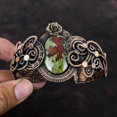 Drachenblutstein Armreif Kupferdraht umwickelter Armreif Edelstein Manschettenarmband Verstellbarer Armreif Kupferschmuck zum Geschenk Handgefertigter Blumenarmreif