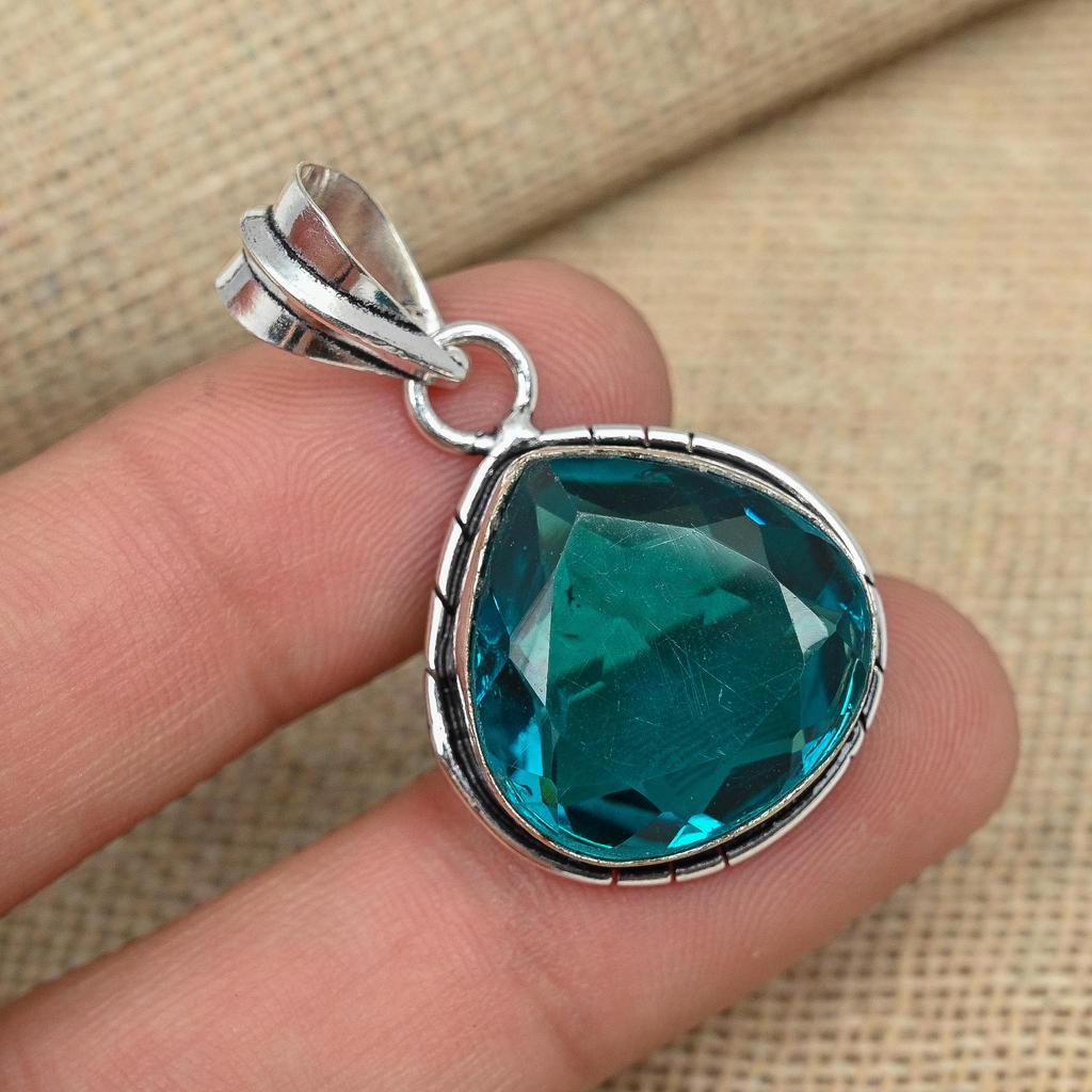 Indicolit Tourmaline Ädelsten 925 Sterling Silver Handgjorda smycken Fancy hänge