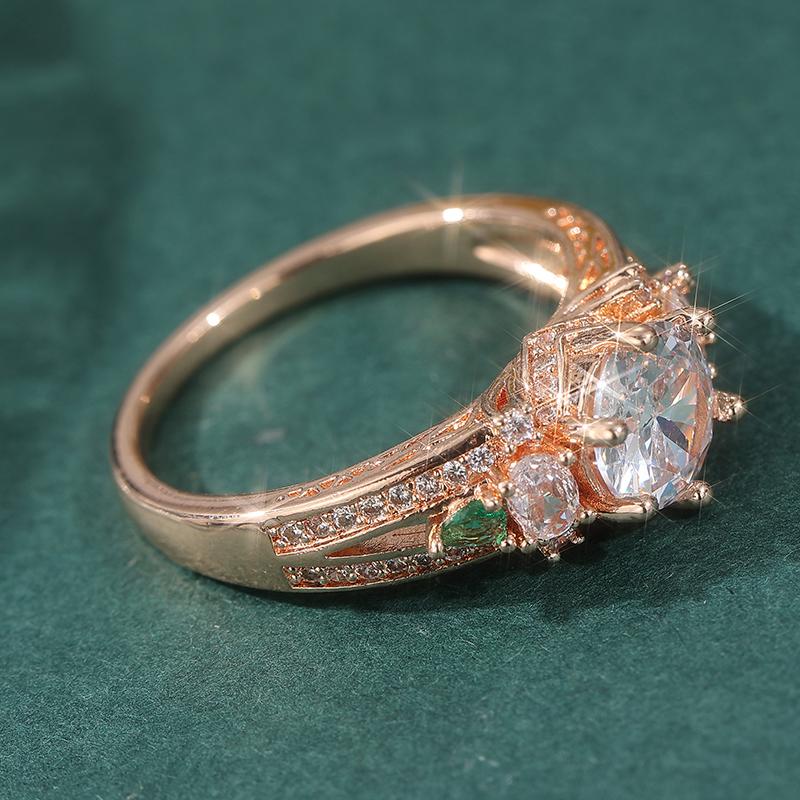 Elegant Inlaid Shiny Synthetic Zirconia Golden Plated Classic Wedding Ring for Women Fashion Vintage Banquet Jewelry Accessories