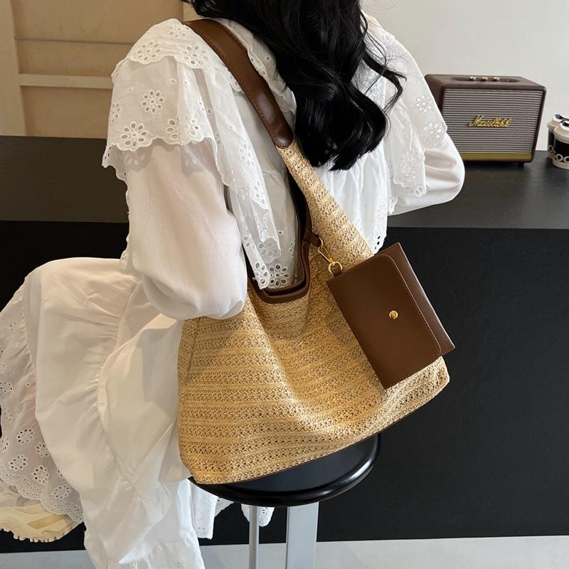 Stylish and simple hand-held straw bag, summer underarm woven bag, high-end lazy style shoulder bag