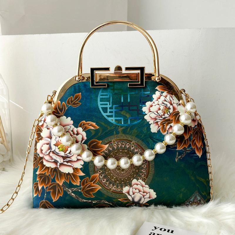 New Wedding Bags Beads Flowers Vintage Bag Shell Lock Hand Bags Women Shoulder Crossbody Bag Chain Fringe Women's Handbags