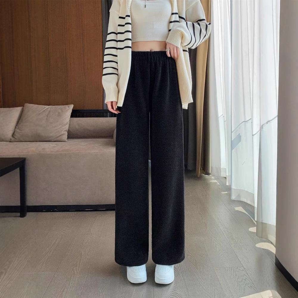 Women's Wide-Leg Petite Mink Fleece Pants - Winter White