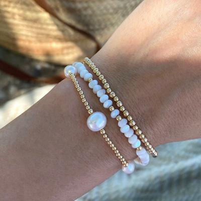 Vlen Perlmutt Armband Natürliche Perle & Vergoldete Perlen Schmuck für Damen Boho Sommer Strand Stapelbare Armbänder Geschenk