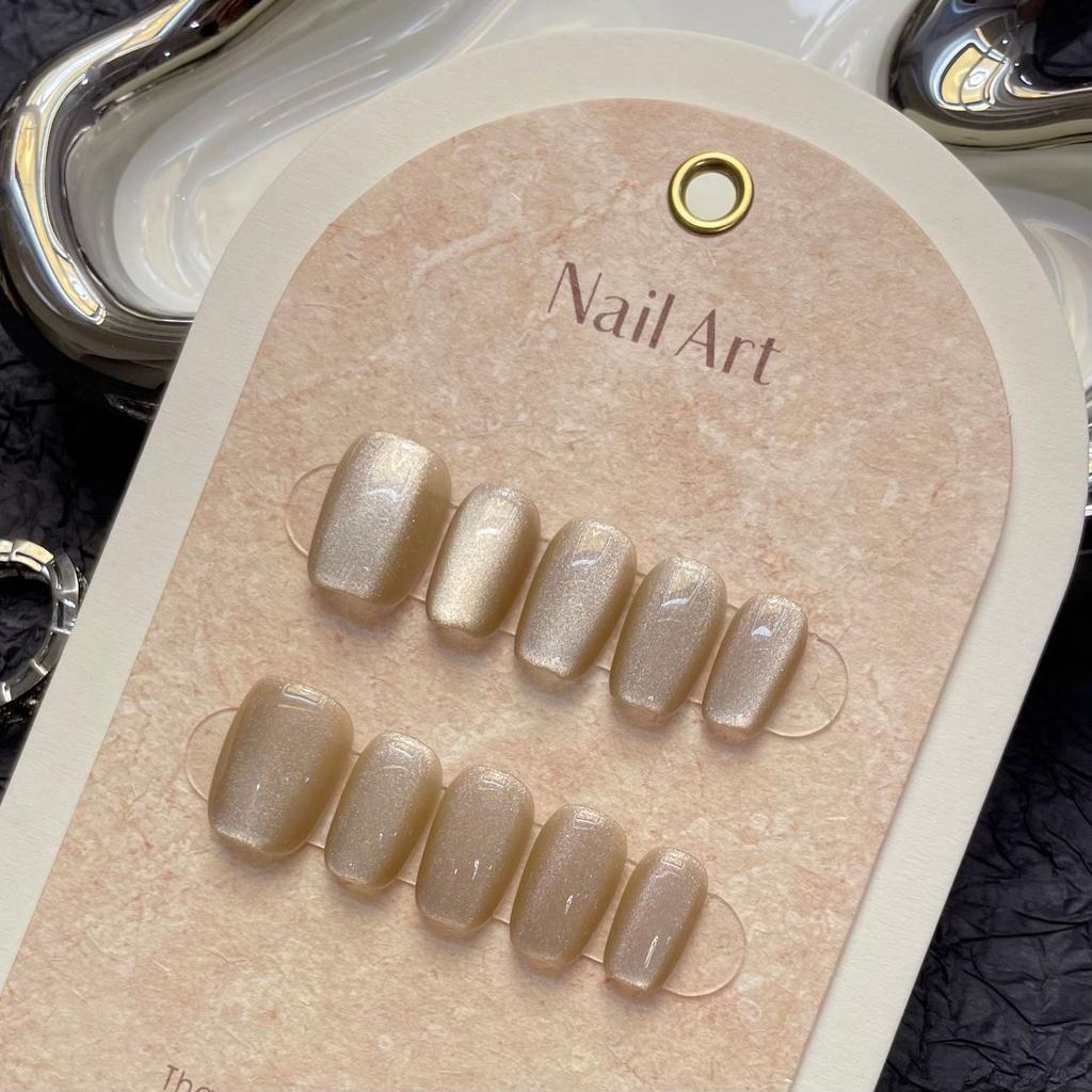 100% HANDMADE Fake Nail Set With Glue Nuomi Moon Stone Gentle Cat Eyes Short Phototherapy Nails Reusable and Removable Nails
