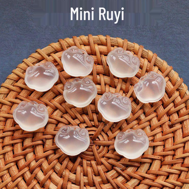 Мини-набор: кулон и серьги с замком Жуи из ледяного нефрита и белого агата белый