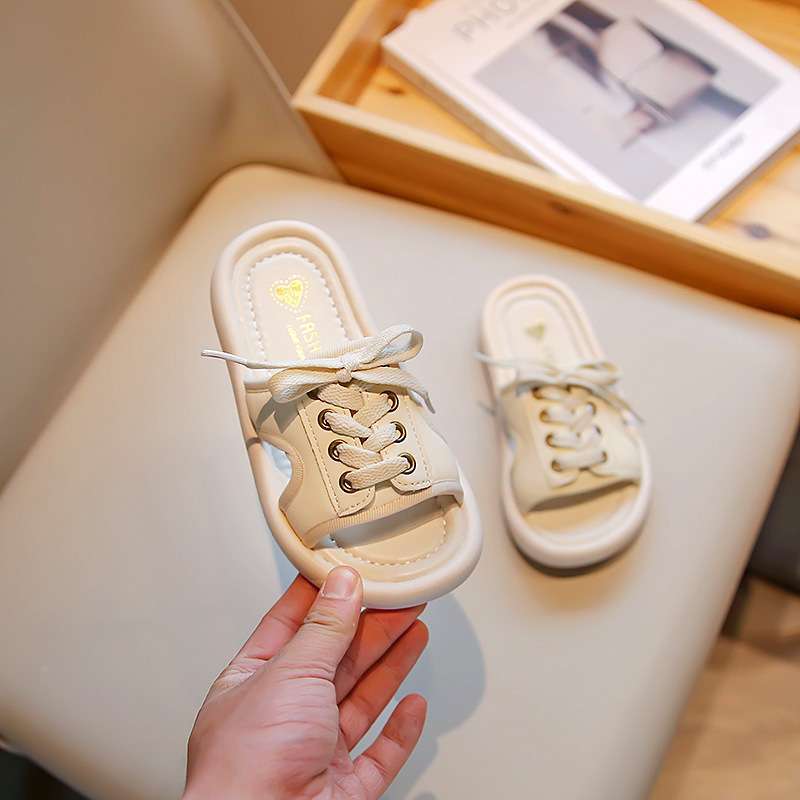 Children's slippers 2025 summer new girls' casual one-word drag outer wear soft-bottomed flat-bottomed slippers foreign-style versatile slippers