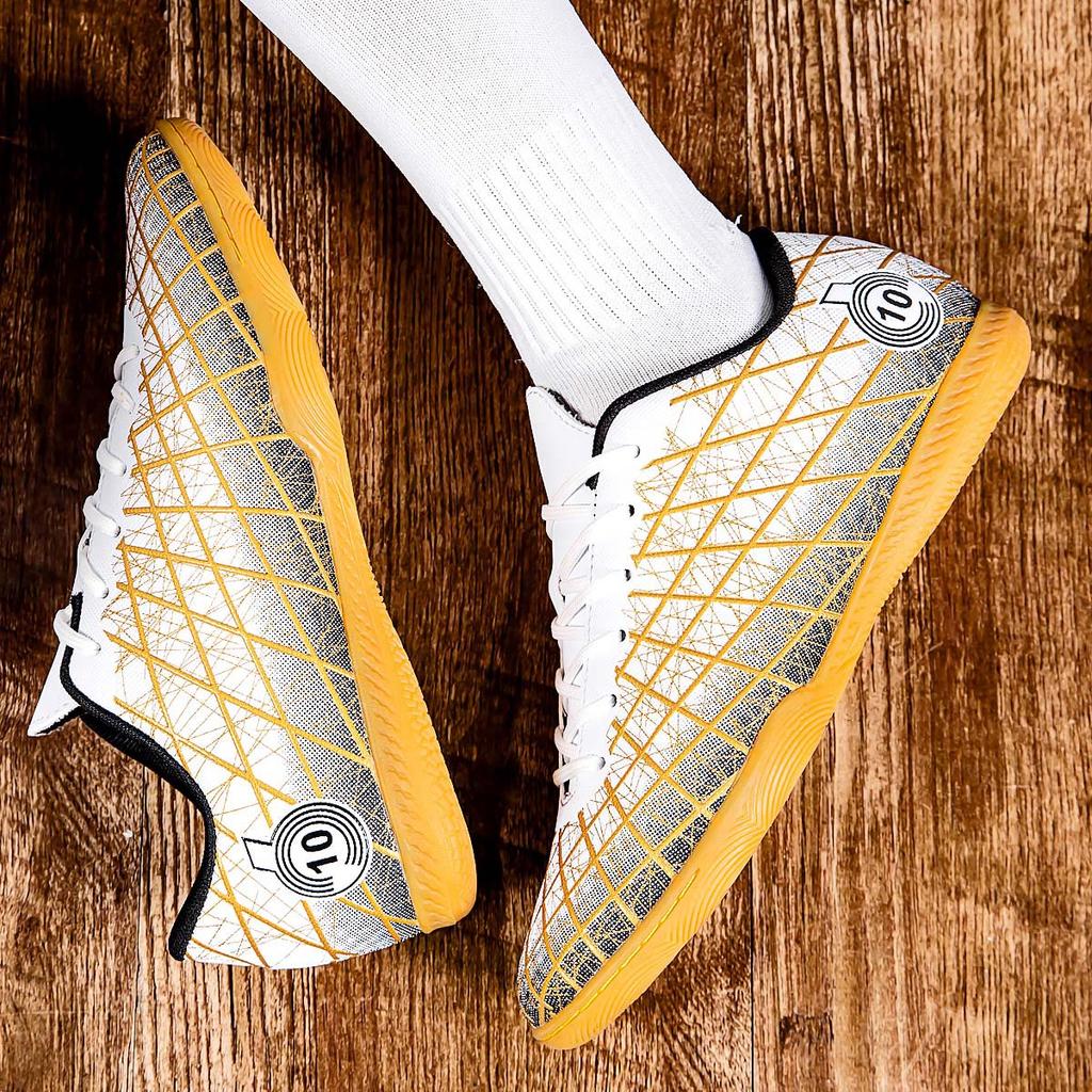 Fashion 2024 Men's Football Boot Five Person Professional Football Shoes High Quality Grass Training Sports Ultra Light Anti Slip 35-47