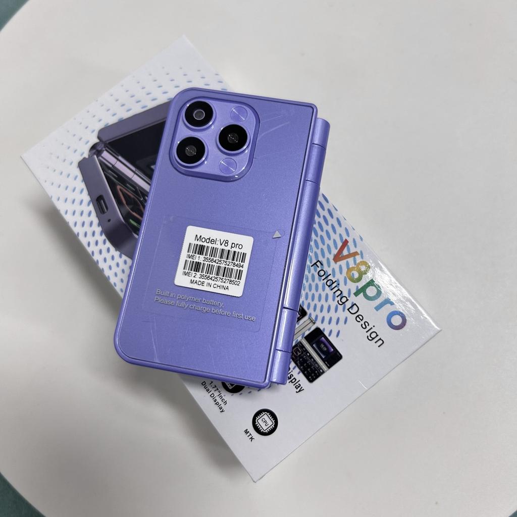 Nový V8 Pro 2G Skládací Mobilní Telefon 1,77 palce Dvojitý Displej MTK Dual SIM Dual Standby Vestavěná Baterie Mp3 Mp4 Bluetooth Mini Svítilna Mobilní Telefon