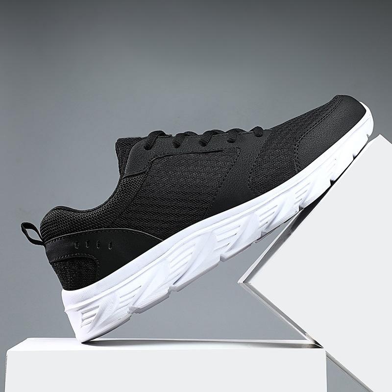 Summer new running shoes breathable mesh travel shoes men's casual shoes large size men's sports shoes