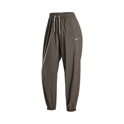 Partea inferioară (Îmbrăcăminte damă) – Capri și pantaloni