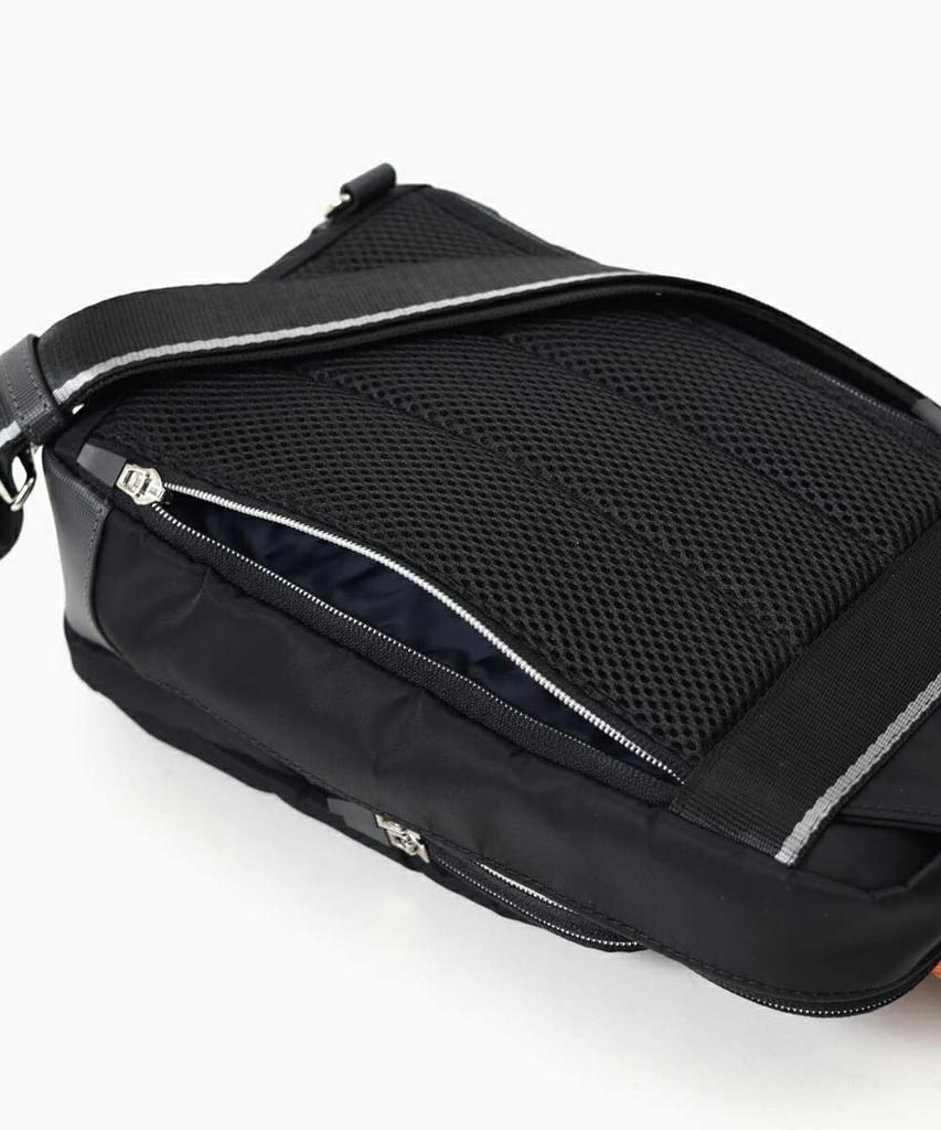 Bag 936911 [IS/IT] Men's One-Shoulder (Front) No. (Black)