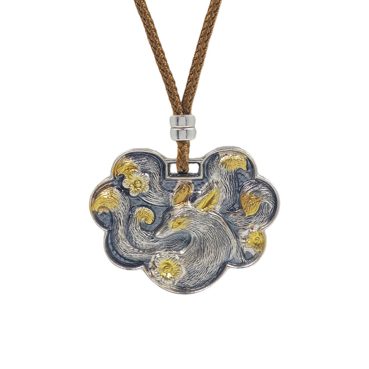 

Fukushi 999.9 Silver Double-Sided Pendant - Two-Tone Electroplated Peach Blossom Fox Design Foot Silver