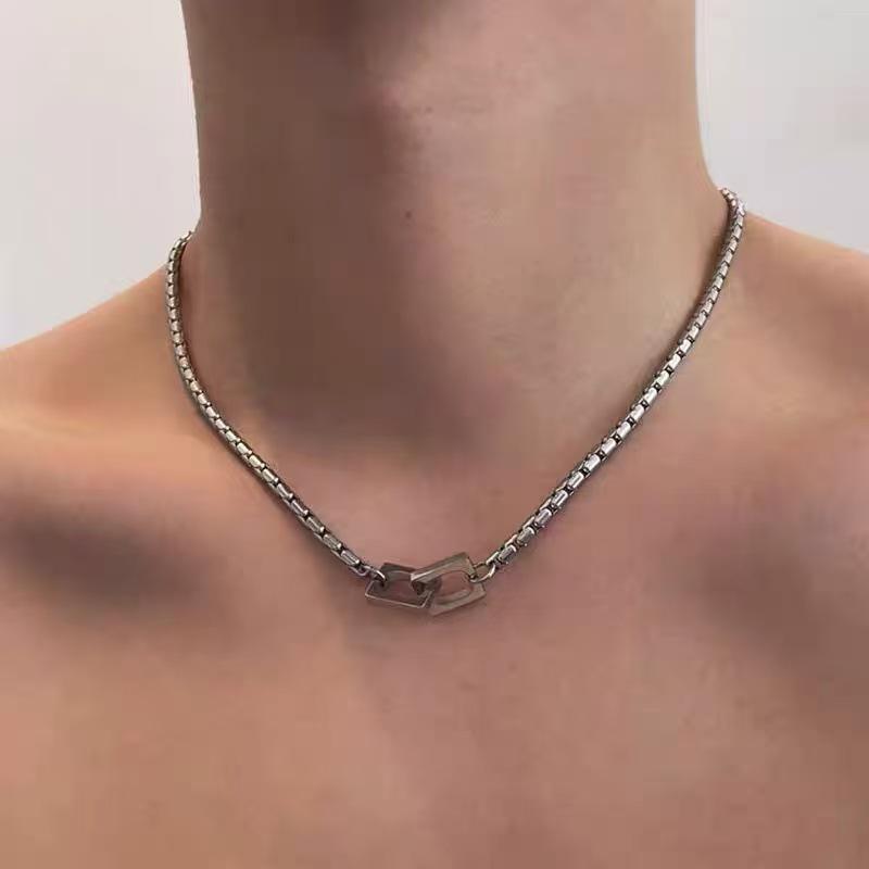 Unisex Strass Kreis Anhänger Halskette - Elegante Leichte Luxus Schlüsselbeinkette
