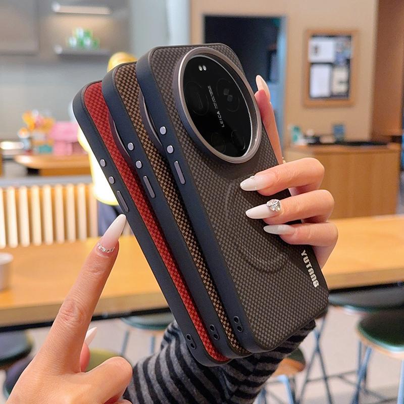 For Xiaomi 17 Ultra Case Magnetic Carbon Fiber Texture PU Leather Skin Protective Back Metal Lens Button Soft Cover