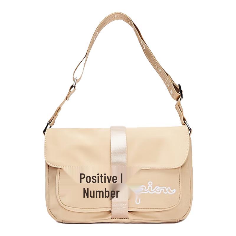 

Champion 24FWG67 Unisex Crossbody Bag MIC