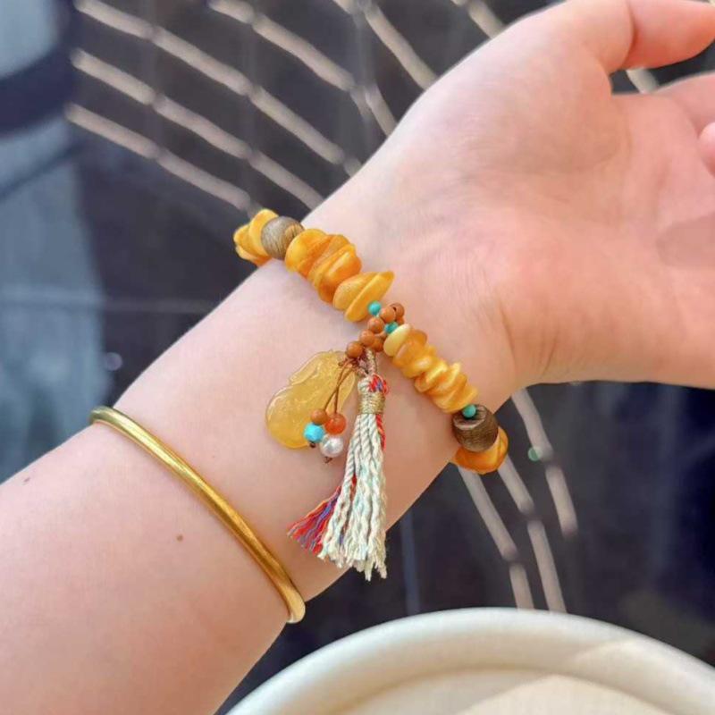 Chinese Style Amber and Agarwood Tassel Bracelet for Women