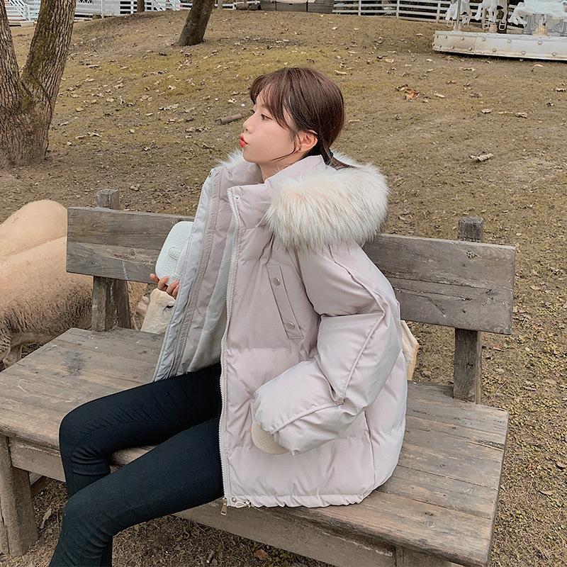 

Women s cotton-padded clothes come with short cotton-padded clothes in winter, casual and loose, warm, big fur-collared cotton-padded jacket. S белый