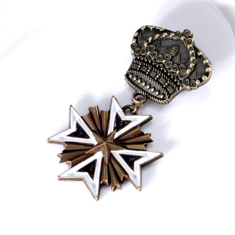 Retro Crown Star Brooch Pin Badge Accessories Medal