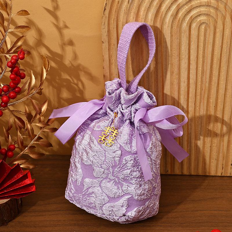Elegant Handheld Wedding Candy Gift Boxes and Bags for Guests
