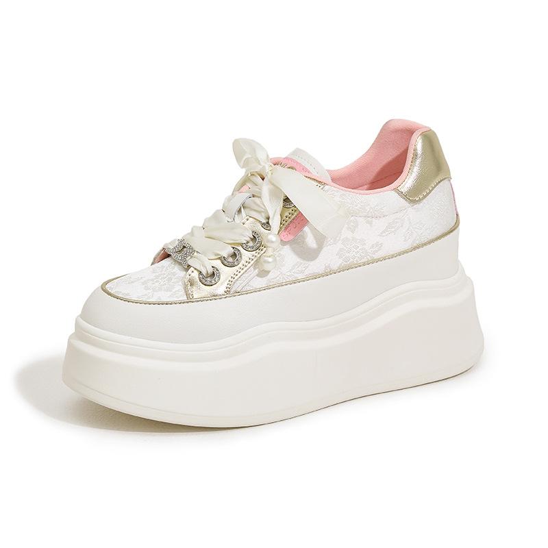Inner height increase white shoes women's 2025 spring and summer new board shoes fashionable new Chinese versatile casual muffin platform women's shoe