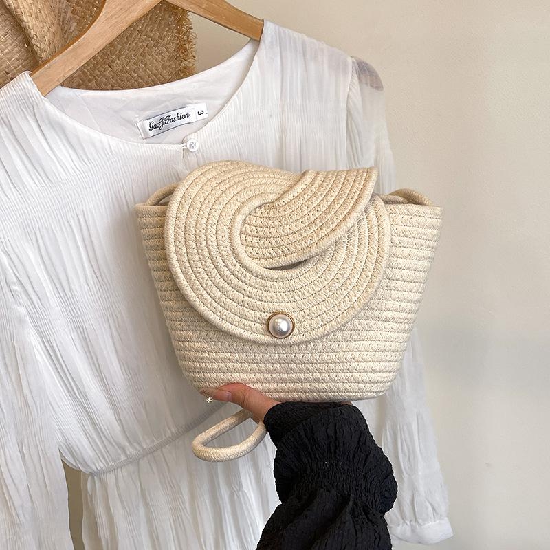 

Vacation travel fashion knitting women trend personality autumn large capacity crossbody shoulder bucket bag белый