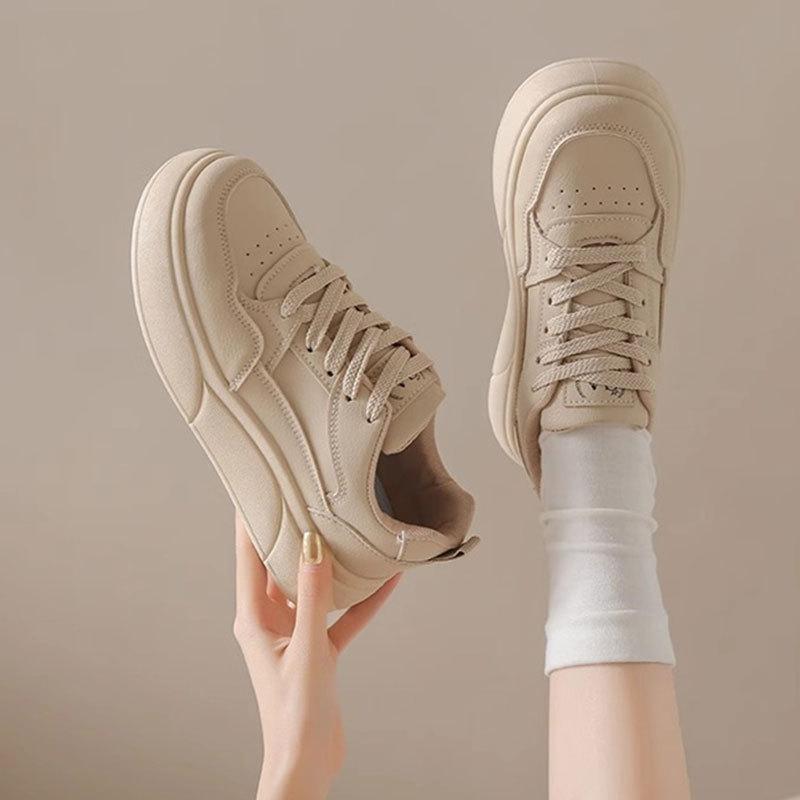 Step On Shit Feeling with Skirt Versatile Little White Shoes Women's 2025 New Popular Casual Sports Shoes Spring and Autumn Flat Baseplate Shoes