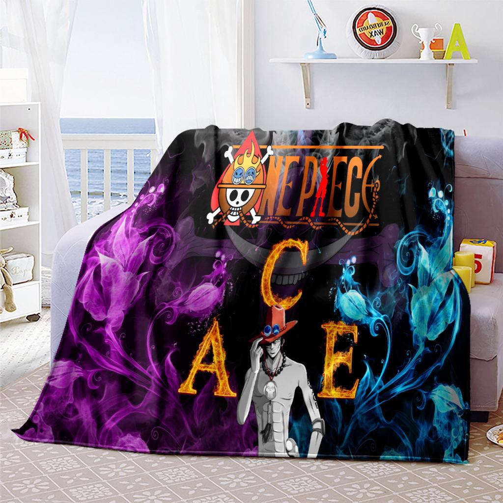 Starring the classic Japanese cartoon ONE PIECE Monkey D. Luffy blanket soft home furnishing nap decoration four seasons warm Sherpa blanket U6