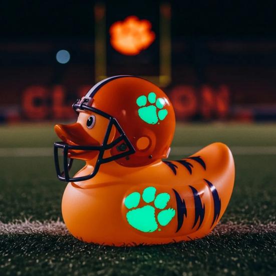 Rugby Football Duck Figurine Cartoon Duck Statue Animal Sculpture Home