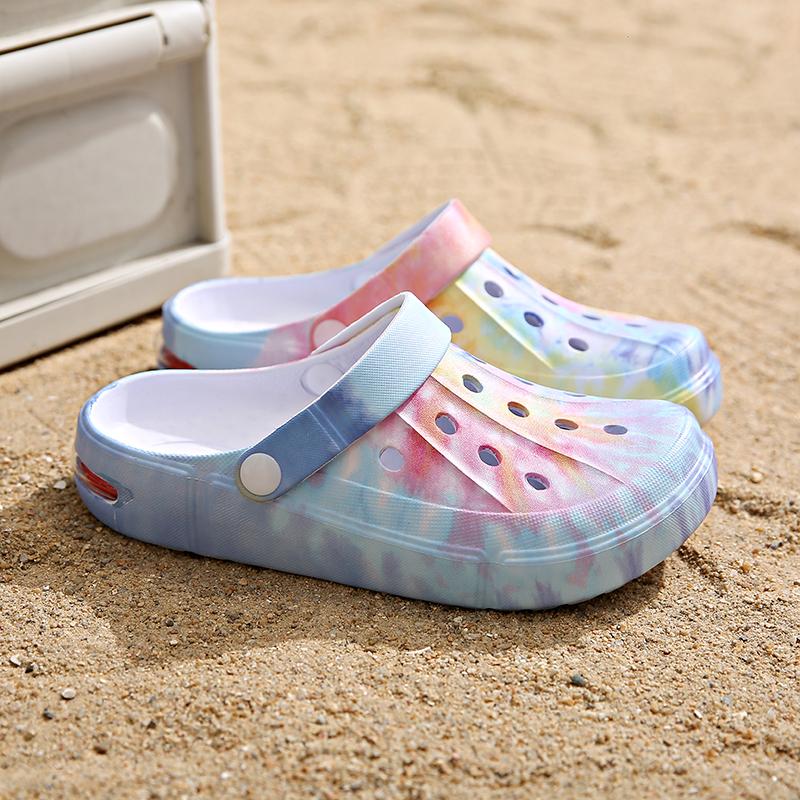 Summer Men's & Women's Sandals Tie-Dye Pattern Clogs Slip On Lightweight Two-Way Wear Garden Clogs Non-Slip Beach Slides