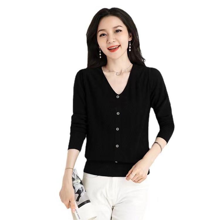 Women's V-neck Pullover Long Sleeved Knitted Sweater Pullover Long Sleeved Knitted Sweater
