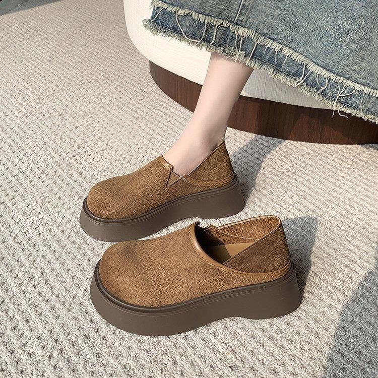 Birkenstocks de plataforma, zapatos nuevos de otoño, zapatos Doudou de dos usos y Birkenstocks.