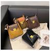 Korean version trendy fashion casual commuter women's shoulder bag European and American retro messenger bag color matching PU small square bag