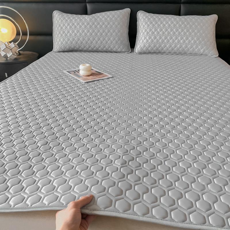Soft Thicken 4mm Latex Filling Summer Bed Mat and Pillowcase Smooth Cool Feeling Bed Sheet Set Sleeping Cooling Mats Ice Silk