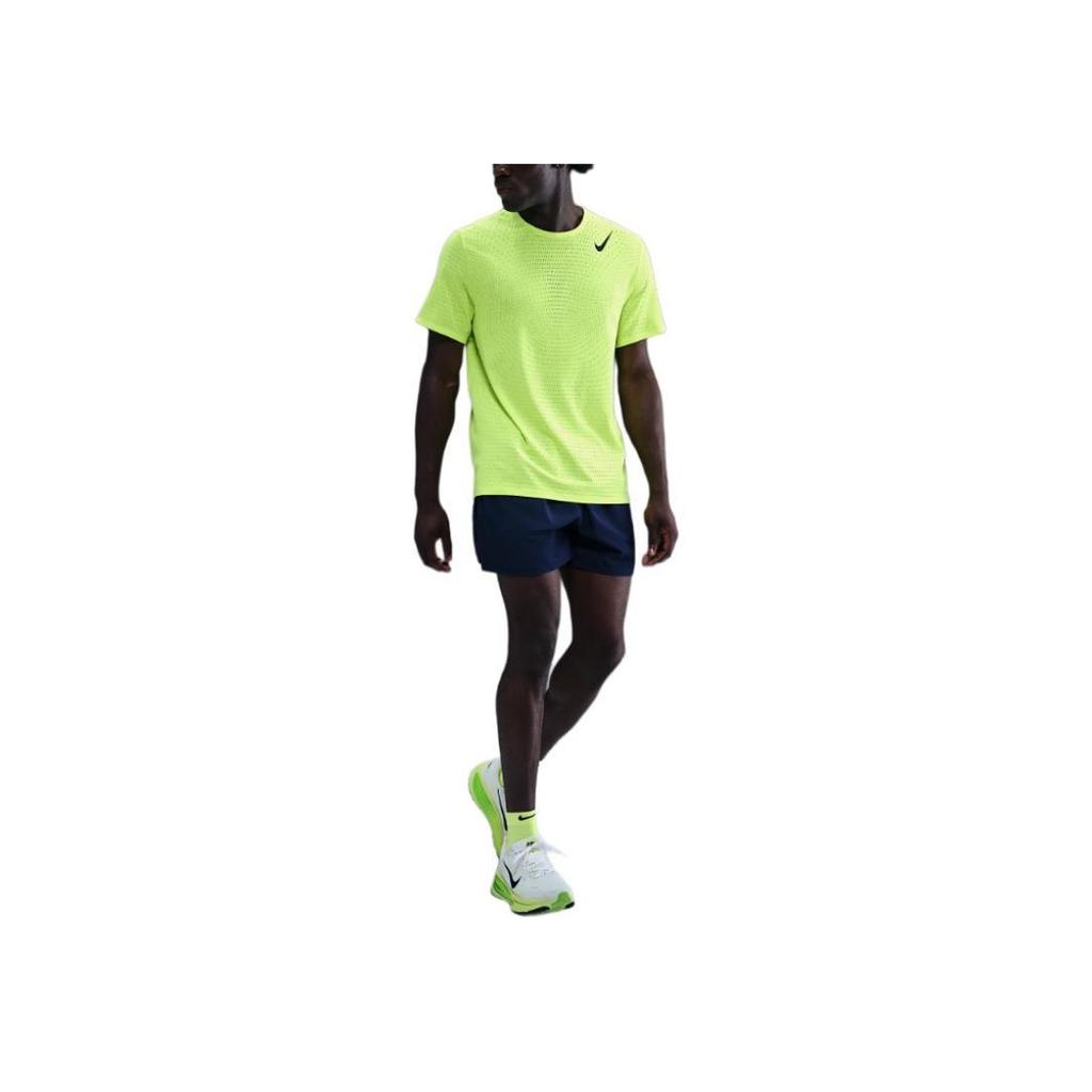 Nike Pánské krátkorukávé tričko Aeroswift Dri-Fit Adv Lehké Prodyšné HJ3377-702