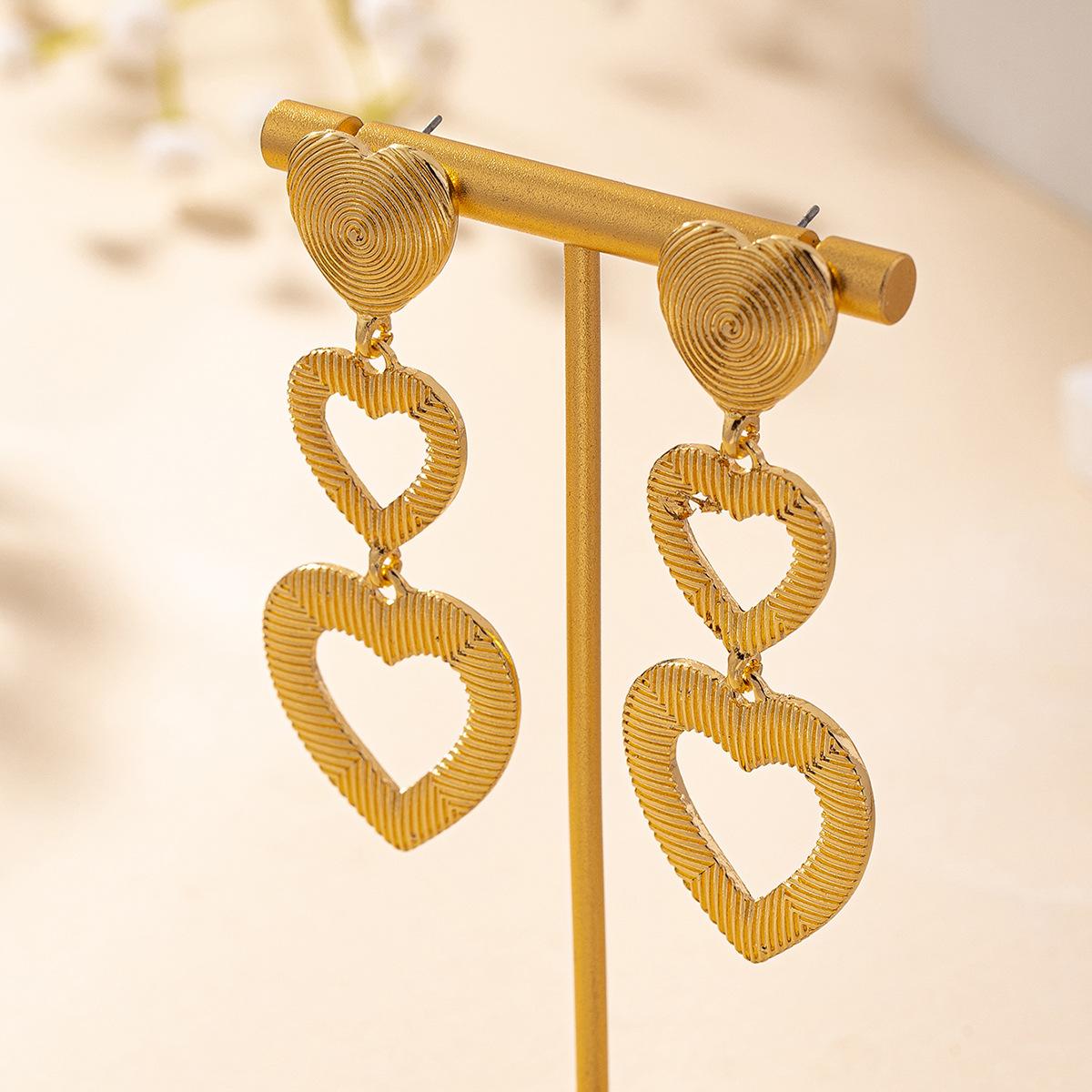 

Fashion temperament retro ladies earrings золотой