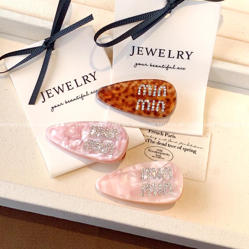 Spinka do włosów z acetatu z diamentowym napisem Xiaohongshu: Elegancki klips z grzywką w stylu francuskim dla kobiet