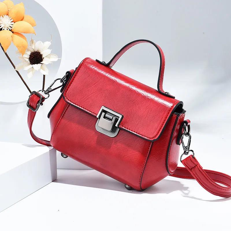 

Женская сумка из искусственной кожи, женские сумки на одно плечо, повседневная маленькая квадратная сумка, однотонная, яркая, мягкая сумка-мессенджер 22*14*9cm красный