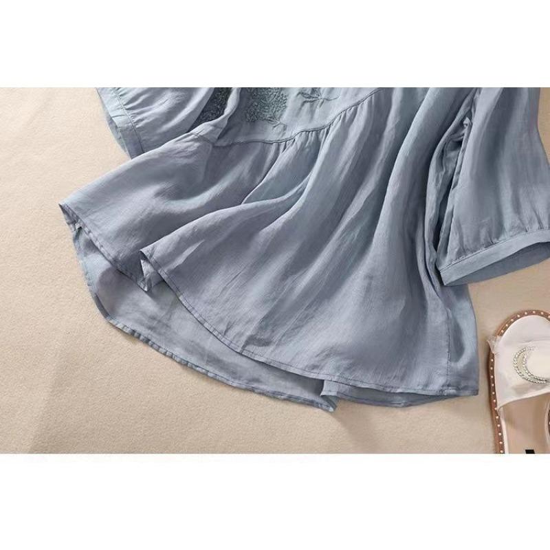Embroidery Round Neck Summer New Women T-shirt Retro Thin Loose Short Sleeve Blouse Casual Sweet Simple Tops Ladies Office Solid Color Clothing