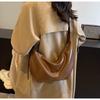 Ielgy Retro Large Capacity Tote Bag Fashion Niche Casual Pleated Commuter Dumpling Bag