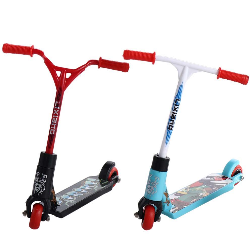 Finger Toys Children's Two Wheel Finger Scooter Mini Scooter Mini Finger Scooter Finger Skateboards