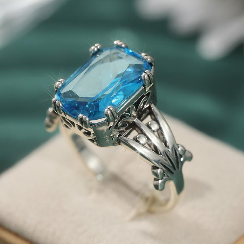 Luxury Charm Vintage Rectangle Blue Synthetic Zirconia Wedding Ring for Women Elegant Classic Banquet Silvery Jewelry Accessory
