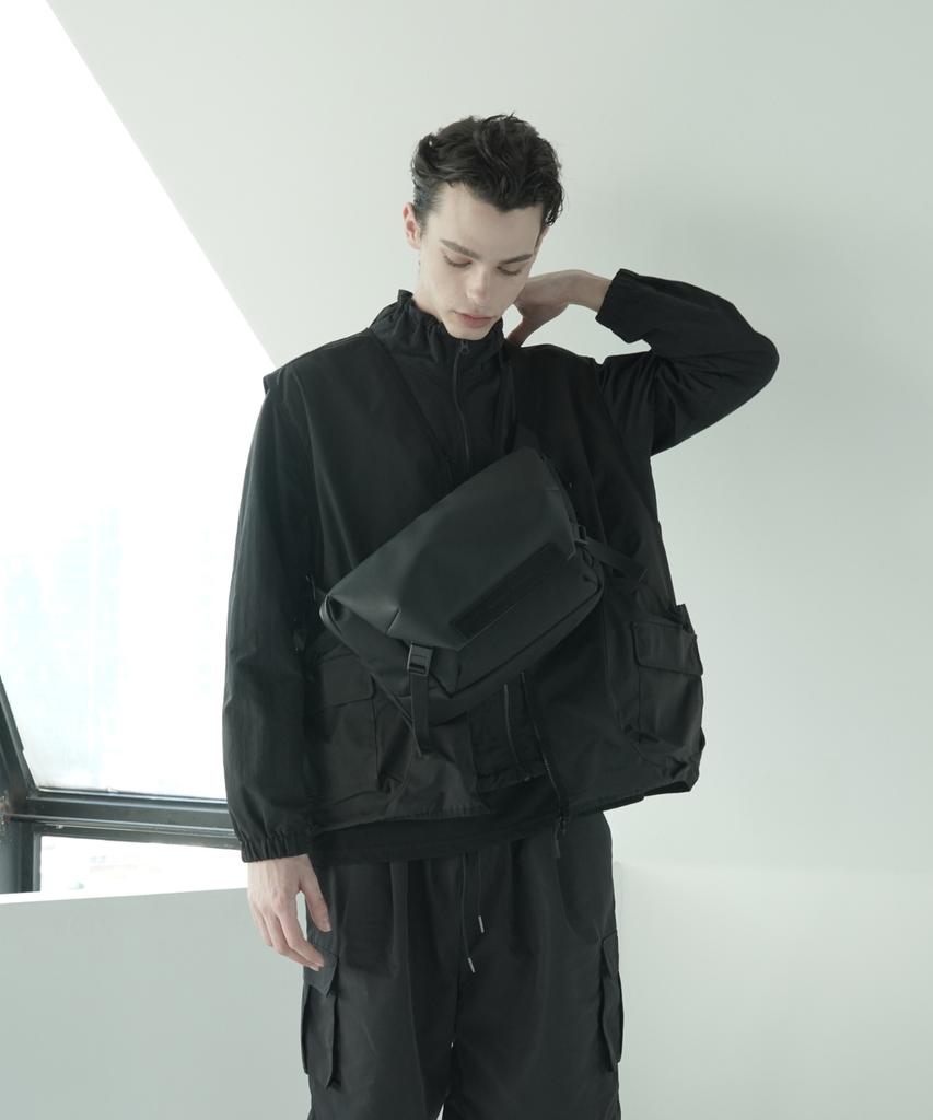 Mathematik Hawk C18 Tech Sling Bag Ipad Crossbody Bag